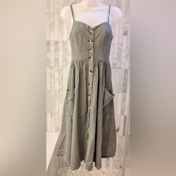 BDG Dresses & Skirts - BDG / Cooperative Emilia Black and White Gingham Button-Front Midi Dress